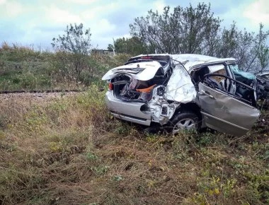 «Στείλτε ασθενοφόρα, έγινε μακελειό» - Περιγραφή-σοκ από αυτόπτη μάρτυρα για το πώς έγινε η σύγκρουση ΙΧ με τρένο